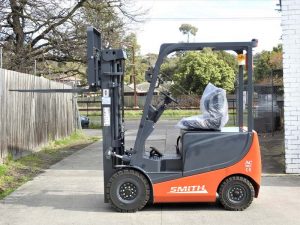 SMITH Elektrikli forklift XE25A 2500 kg 300 cm